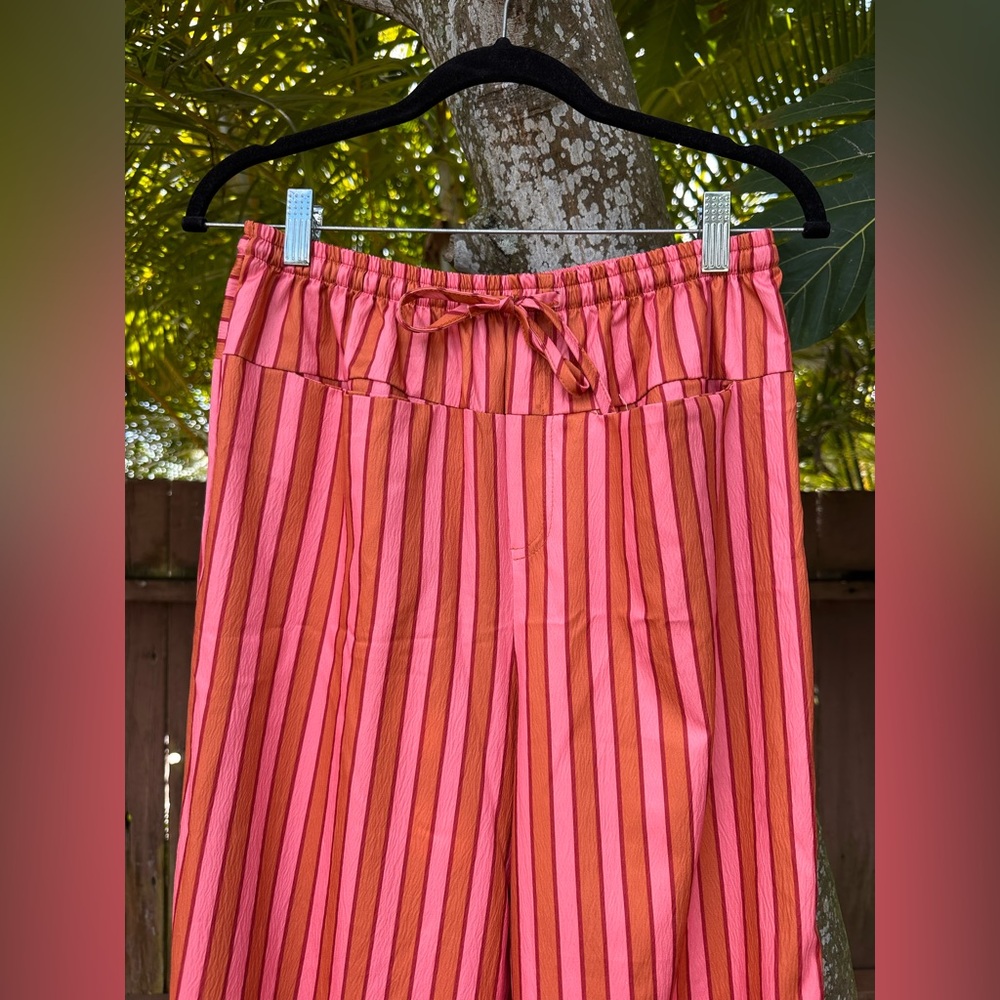 Women's Pink & Orange Striped Wide-Leg Pants - Picture 2 of 5